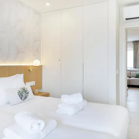 Tms Veramar Hotel,beachfront,pool&parking アパート