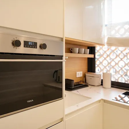 Apartment Tms Veramar Hotel,beachfront,pool&parking