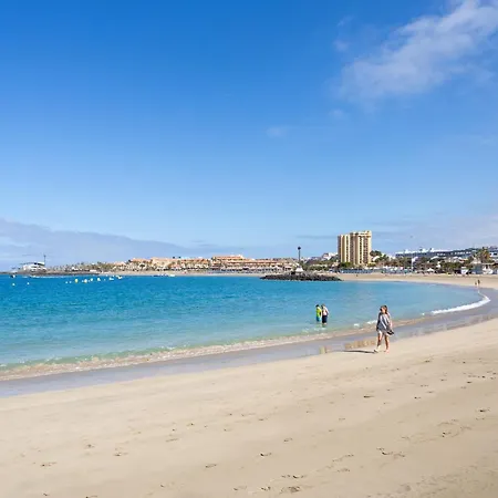 Tms Veramar Hotel,beachfront,pool&parking * ロスクリスティアーノス