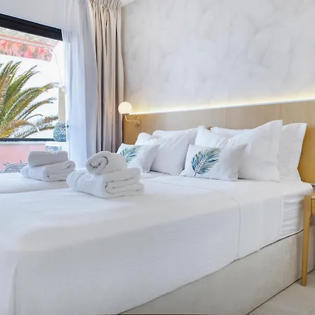Tms Veramar Hotel,beachfront,pool&parking Apartman Los Cristianos