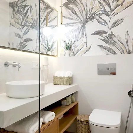 Tms Veramar Hotel,beachfront,pool&parking