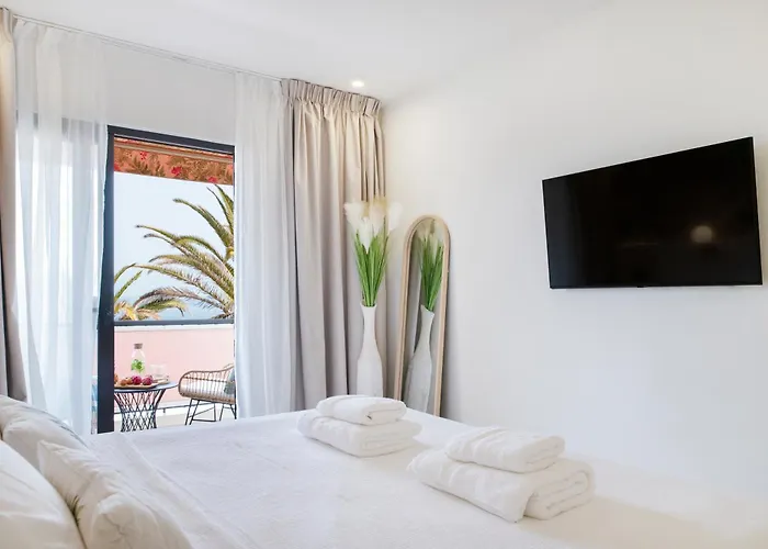 Tms Veramar Hotel,beachfront,pool&parking